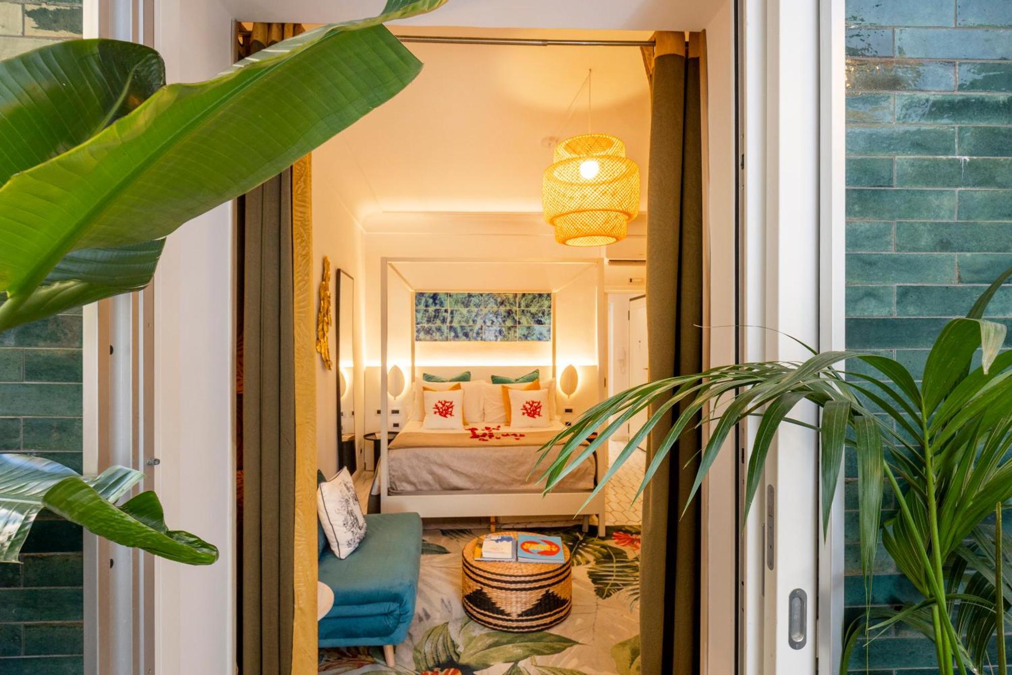 Suite Apartment Capri Con Jacuzzi In Piazzetta Extérieur photo
